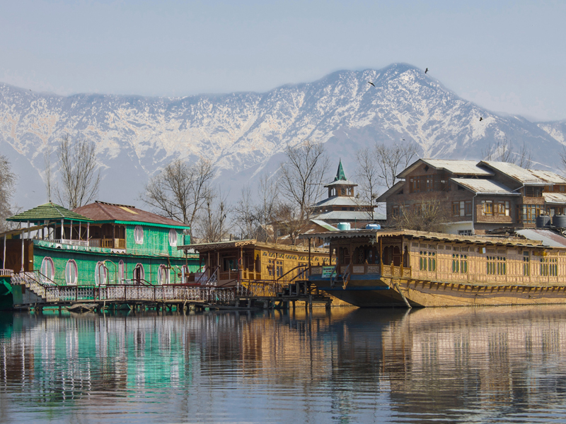 Kashmir India, Srinagar, Dal Lake, Mughal Gardens, Pahalgam, Sonmarg, Gulmarg